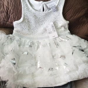 Baby girl dress NWT size 3-6